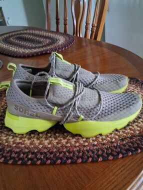 Sorel Womens Grey and Neon Yellow Athletic Slip-On Sneakers